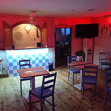 K 2 Hotel *